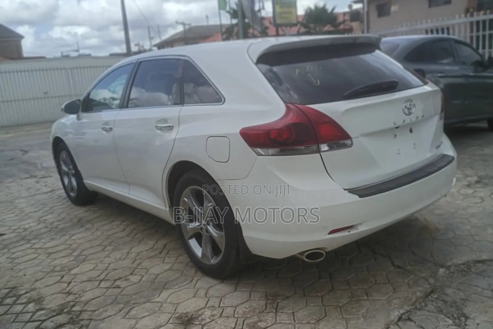 Toyota Venza Limited 2016 White