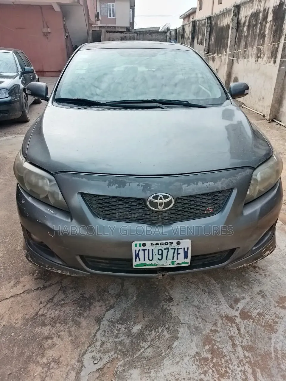 Toyota Corolla 2010 Gray