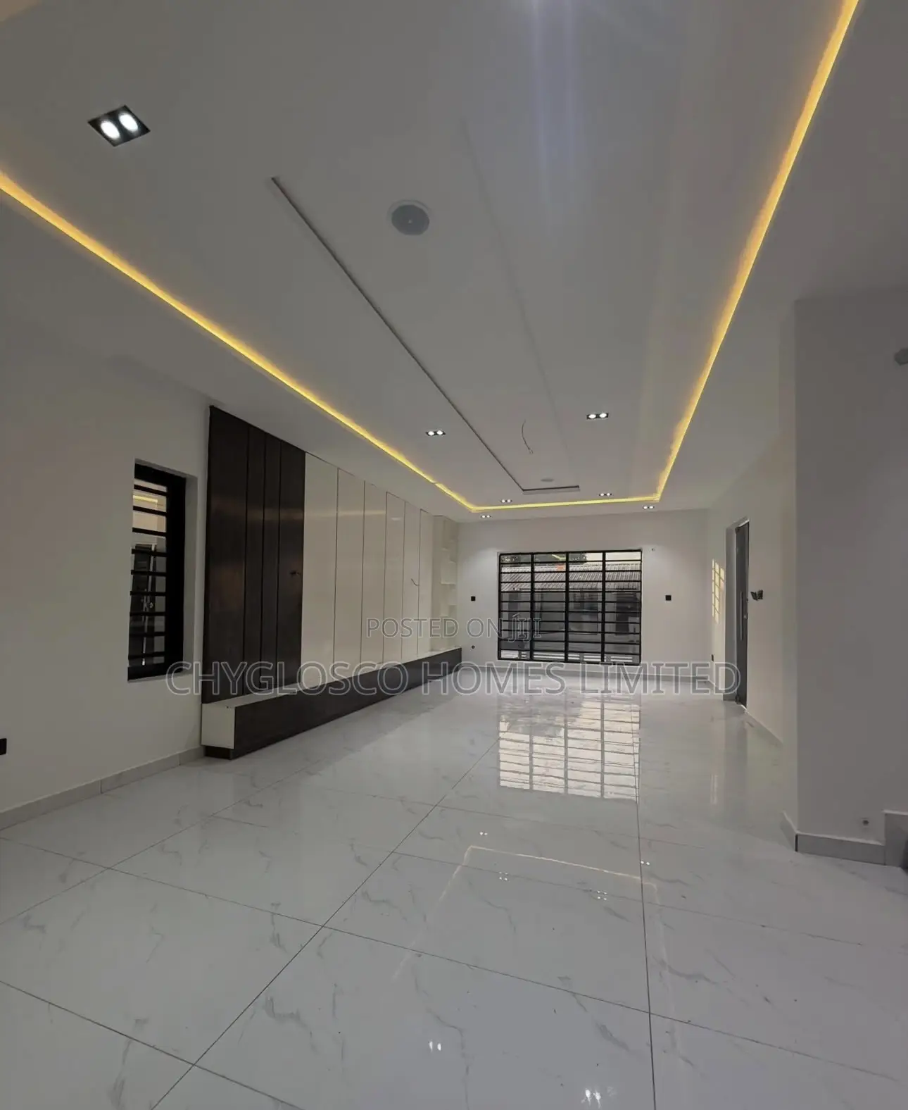 4bdrm Duplex in Cocaine Estate, New Layout for sale