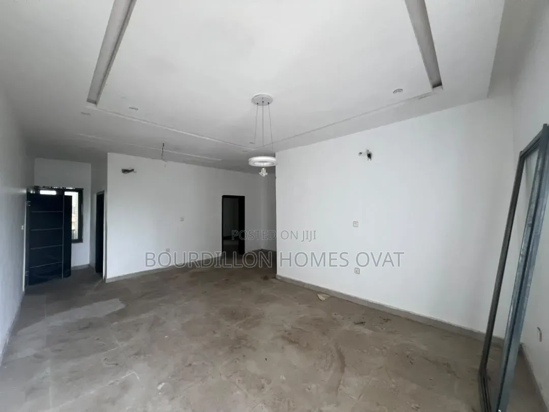 3bdrm Apartment in Abraham Adesanya Estate for sale