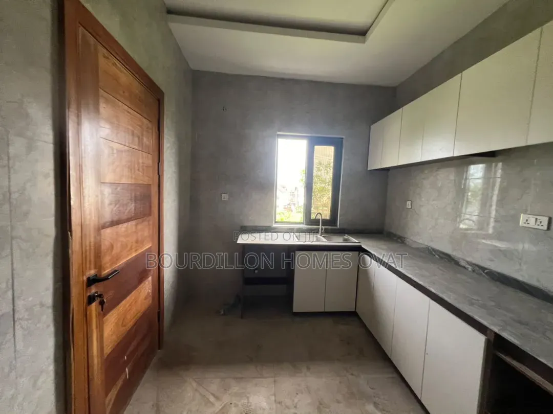 3bdrm Apartment in Abraham Adesanya Estate for sale