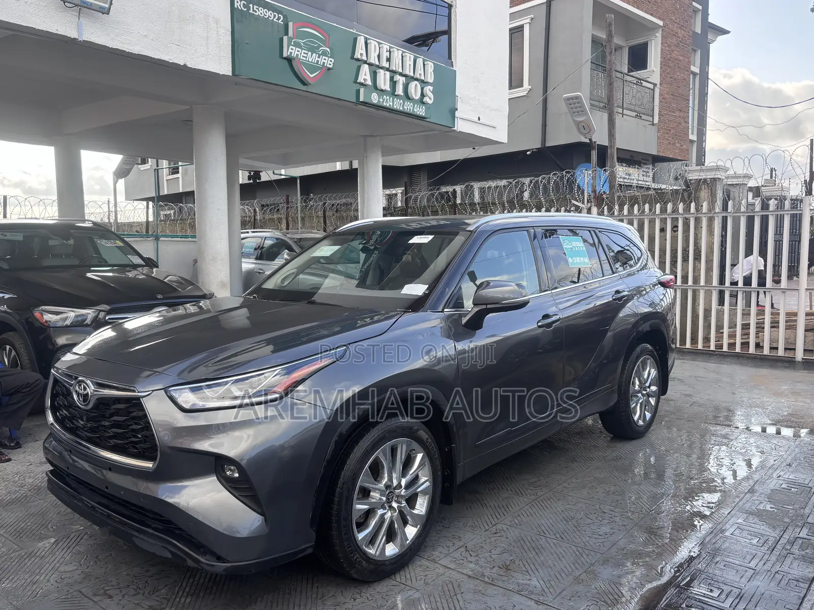 Toyota Highlander Limited 2021 Gray