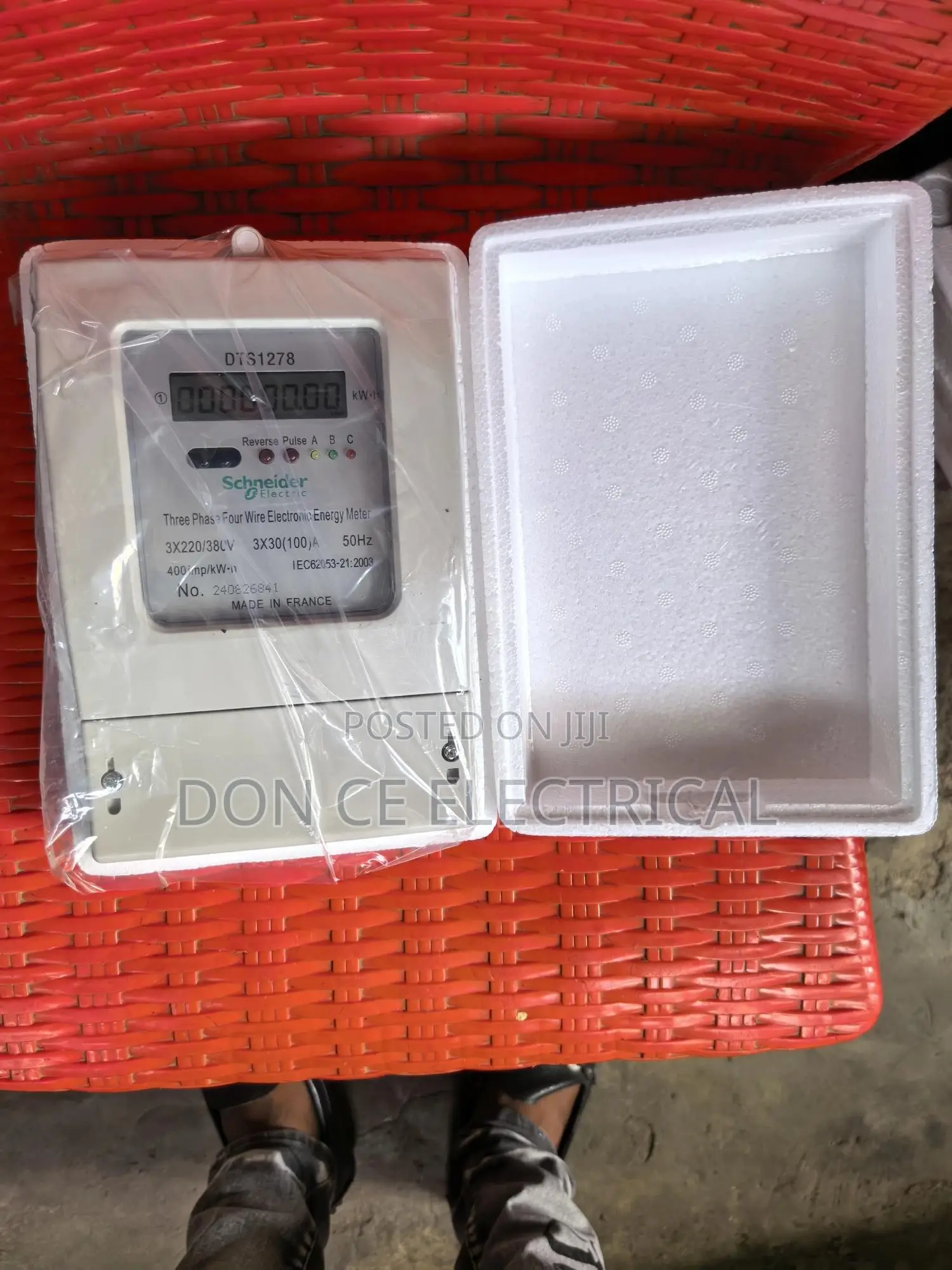 Single Phase Schneider Check Meter