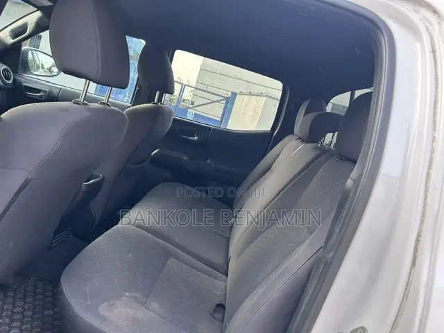 Toyota Tacoma 4dr Double Cab 2016 White