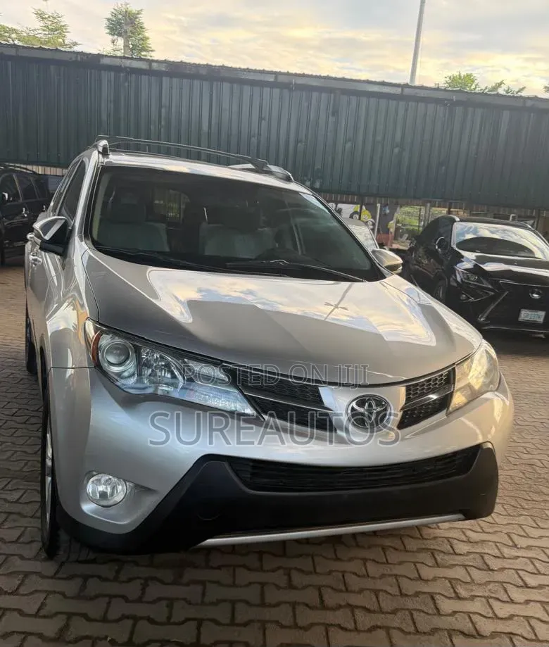 Toyota RAV4 2014 Silver