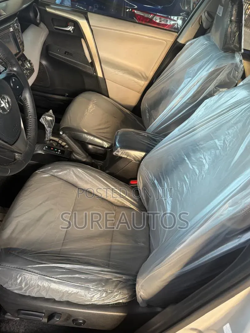 Toyota RAV4 2014 Silver