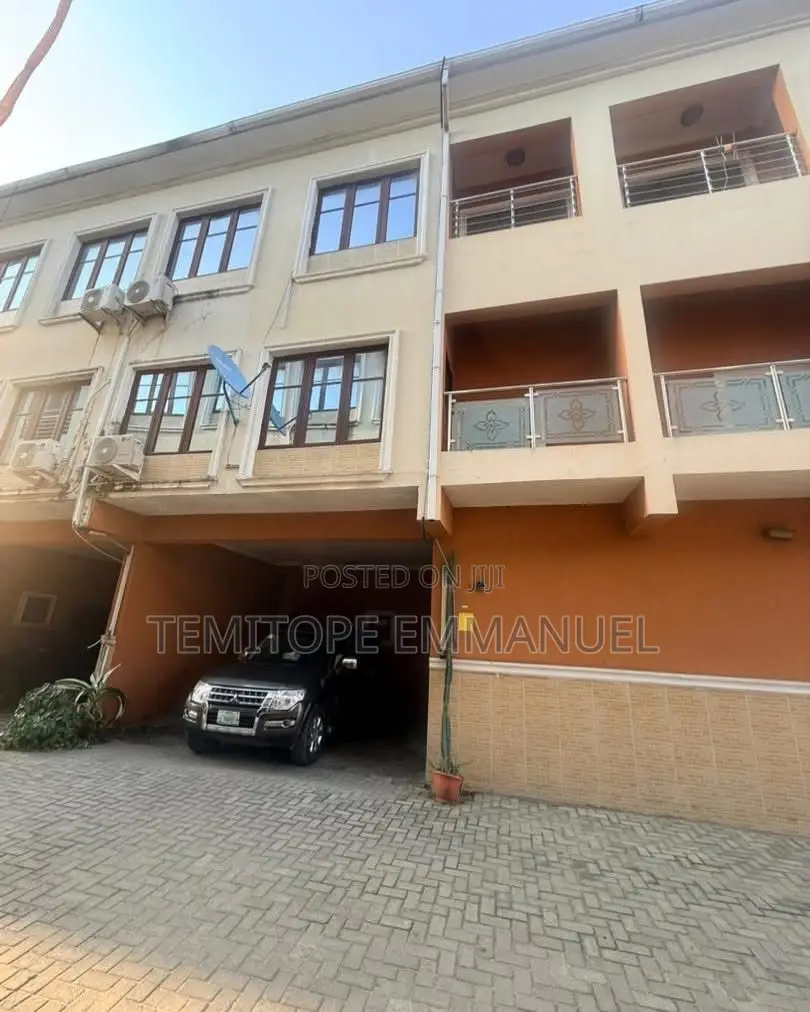 Furnished 4bdrm Duplex in Ikate for sale