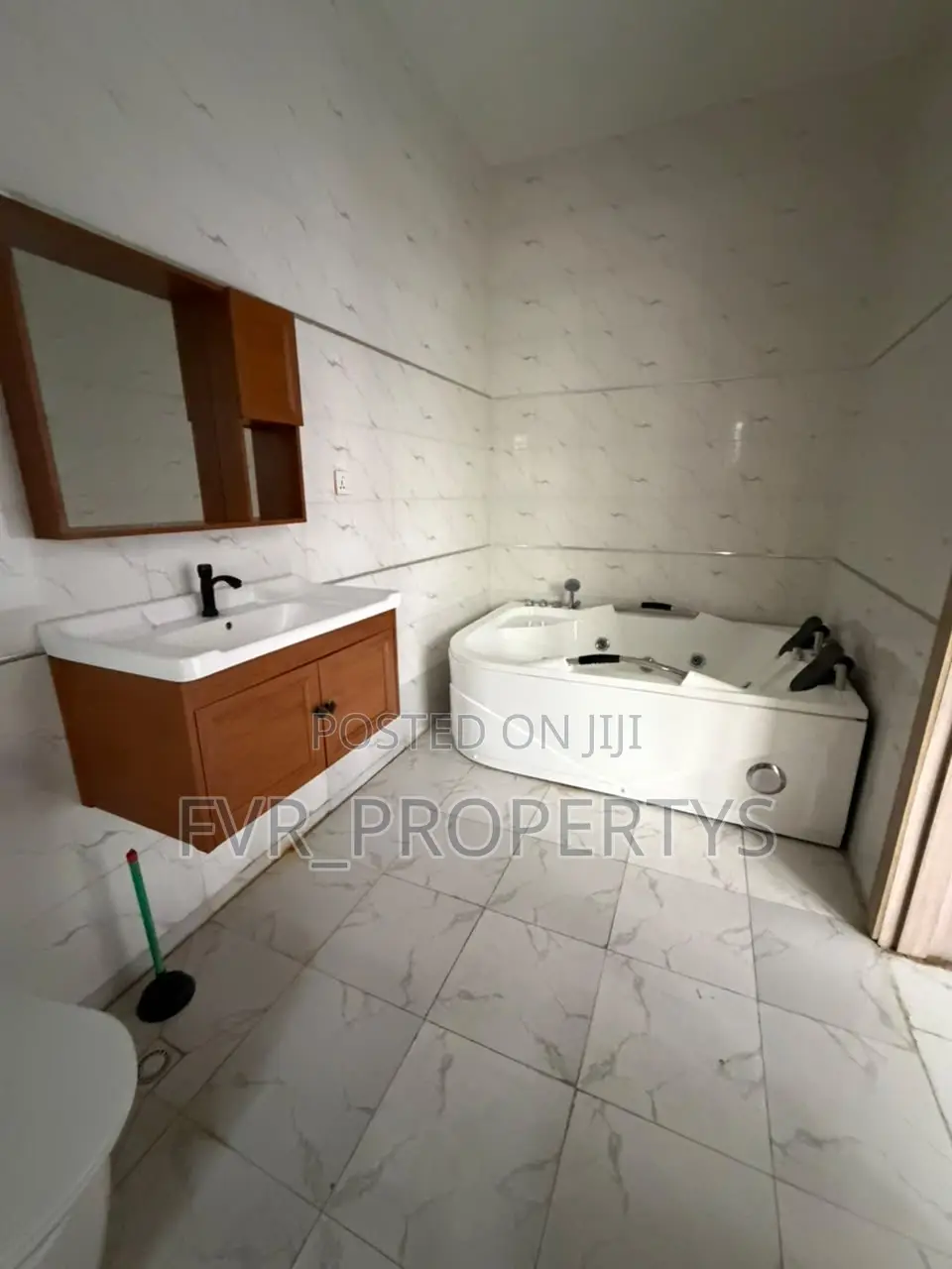 Mini Flat in Ocean Harbor, Ikota for rent