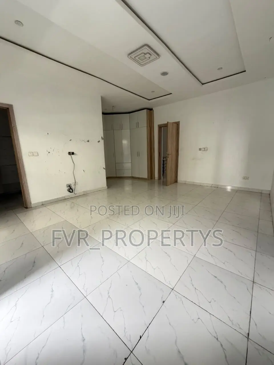 Mini Flat in Ocean Harbor, Ikota for rent