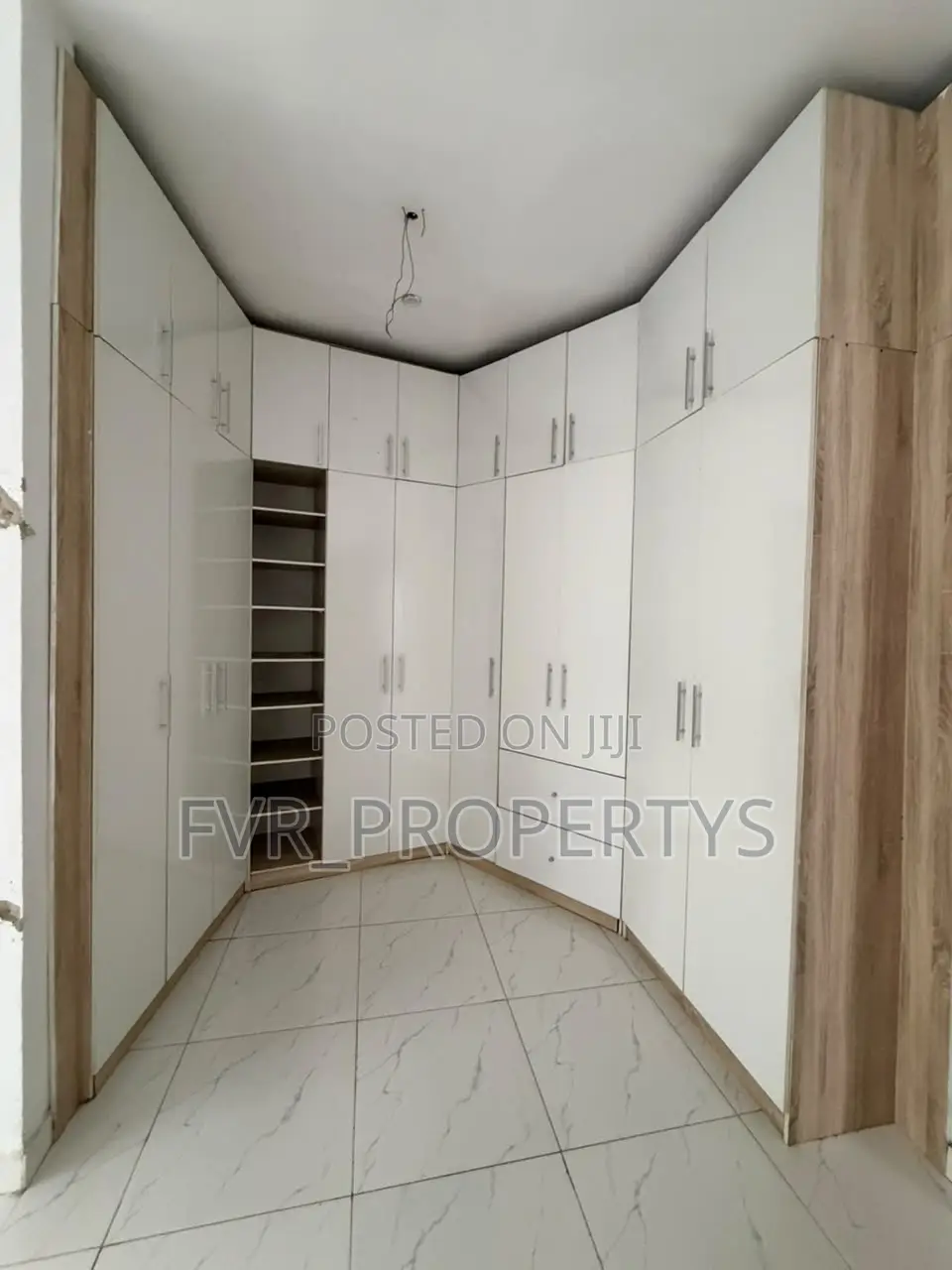 Mini Flat in Ocean Harbor, Ikota for rent