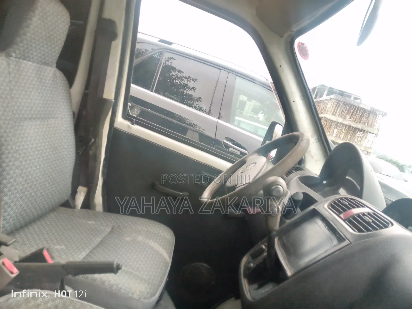 Daihatsu Hijet 2005 White