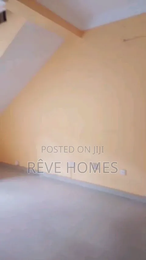 4bdrm Duplex in Sabo / Yaba for rent