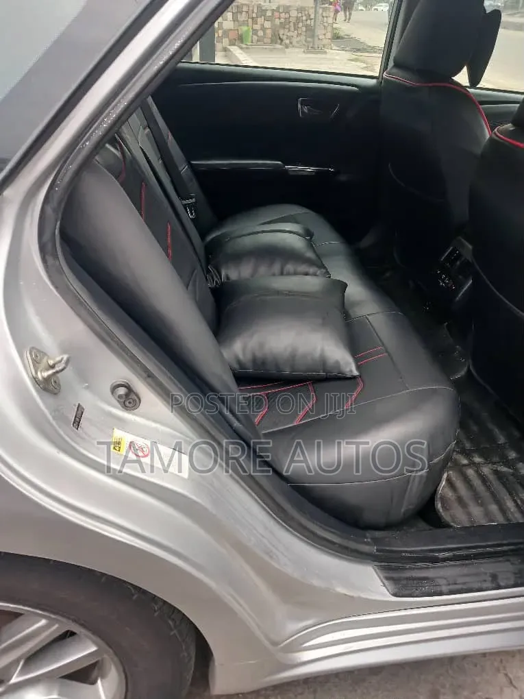 Toyota Avalon XLE Sedar FWD (3.5L 6cyl 6A) 2013 Silver