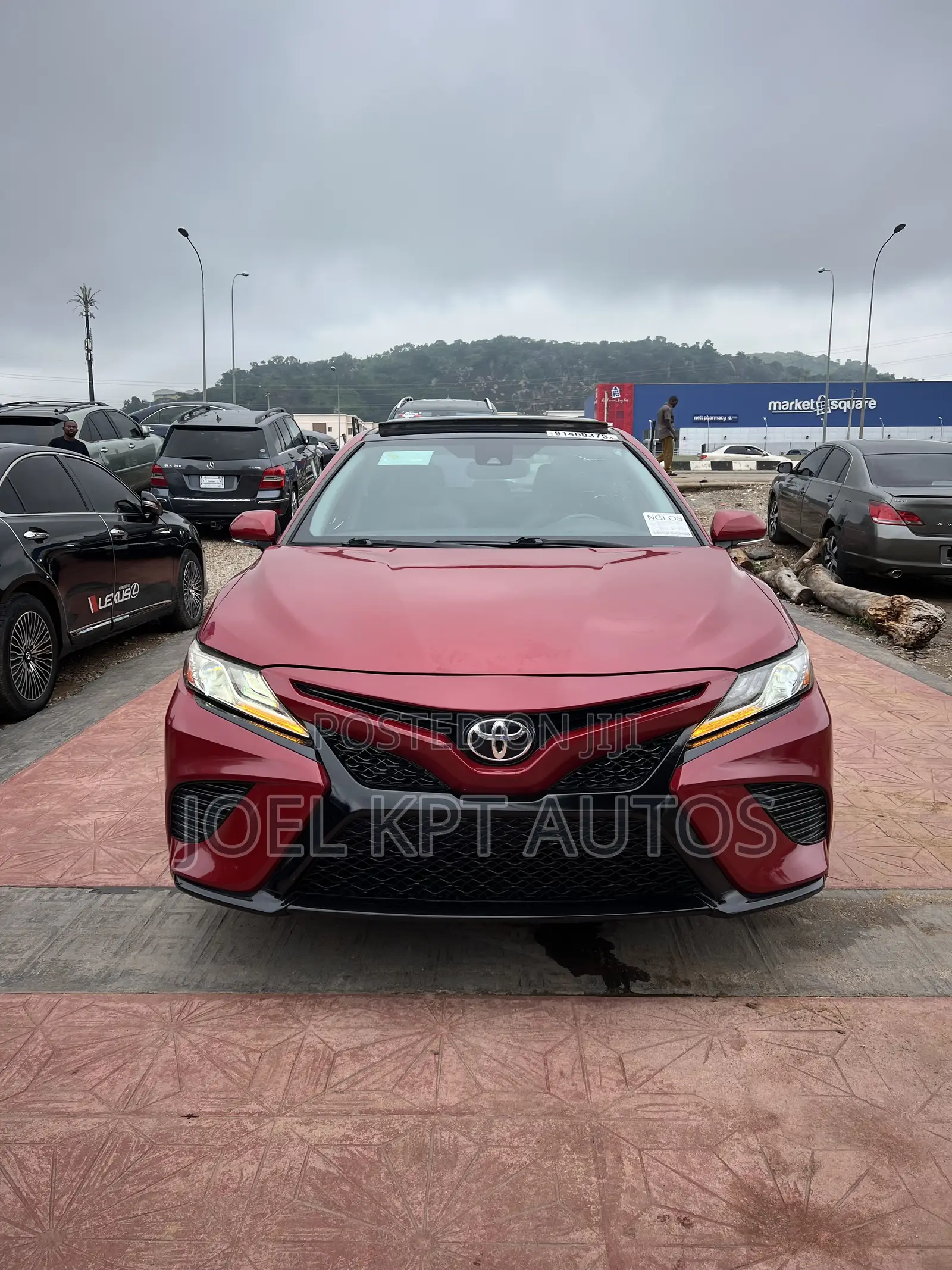 Toyota Camry 2020 Red