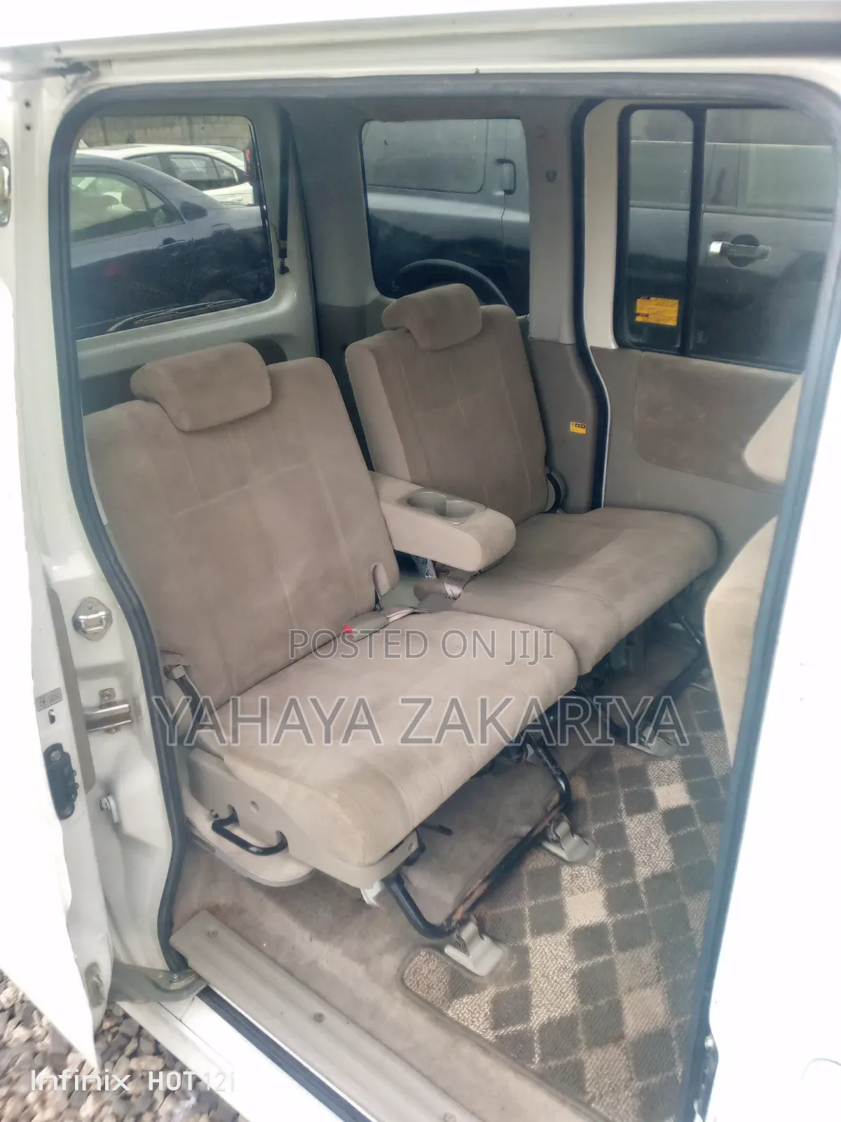 Daihatsu Hijet 2005 White