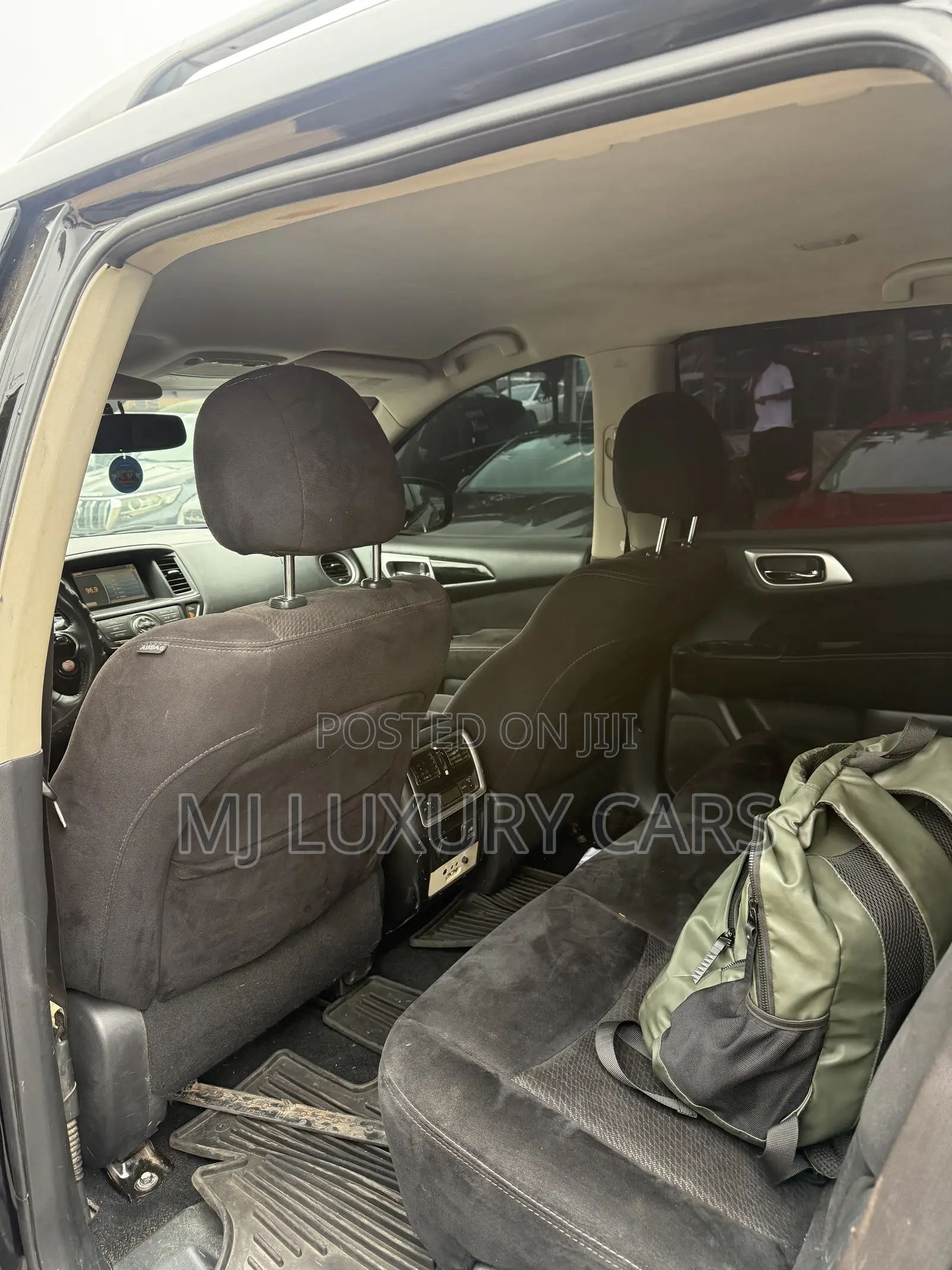Nissan Pathfinder Platinum 2018 Black