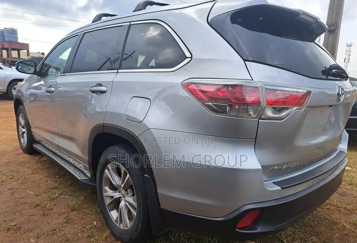 Toyota Highlander 2015 Gray