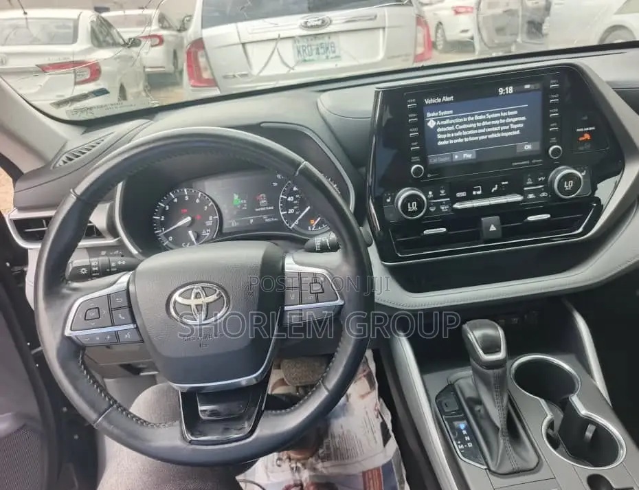 Toyota Corolla SE 4dr Sedan (1.8L 4cyl CVT) 2017 Blue