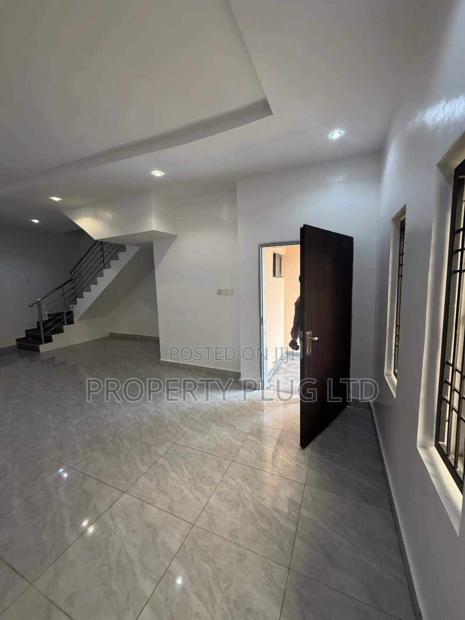 3bdrm Townhouse/Terrace in Idu for sale