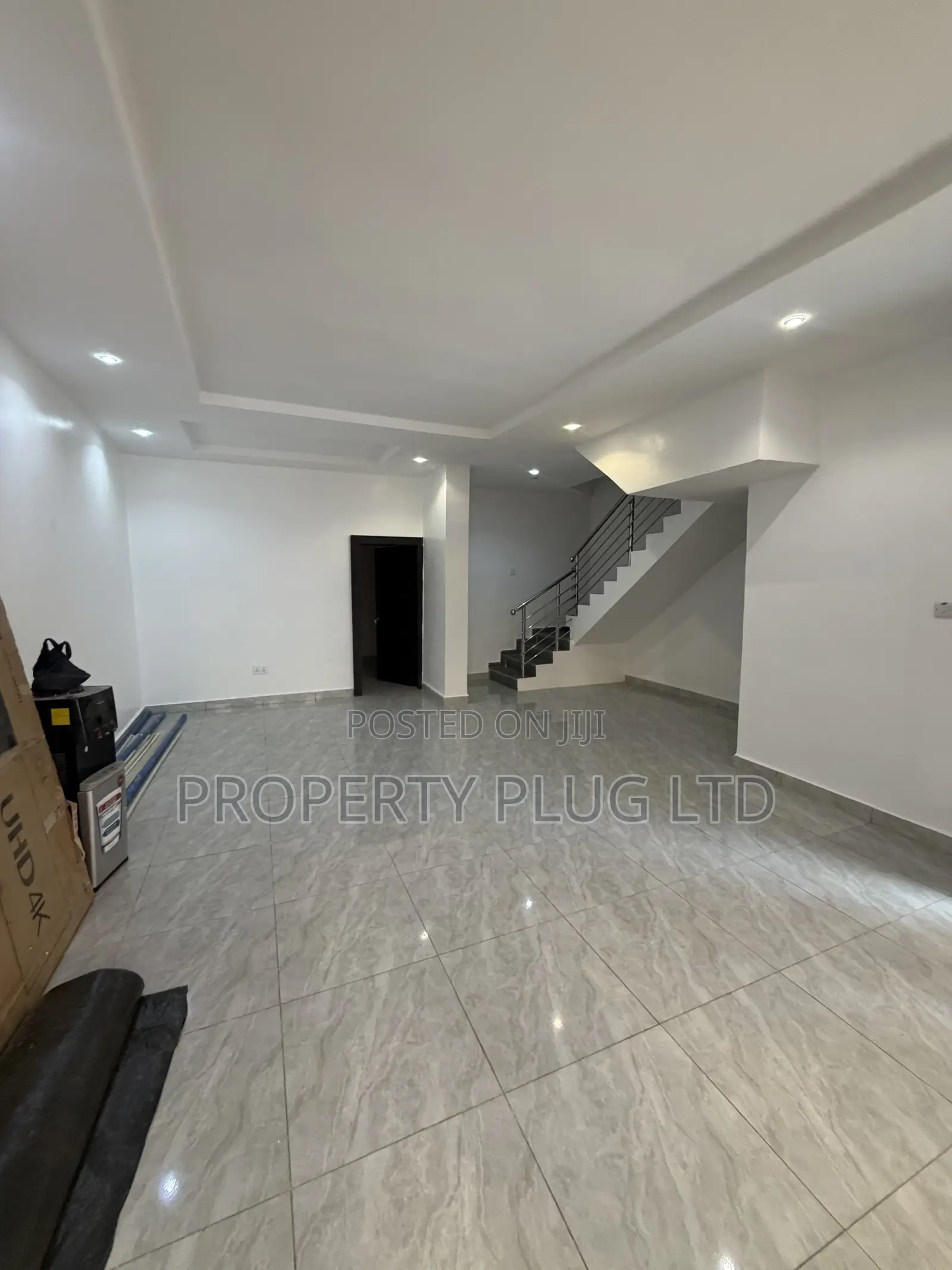 3bdrm Townhouse/Terrace in Idu for sale