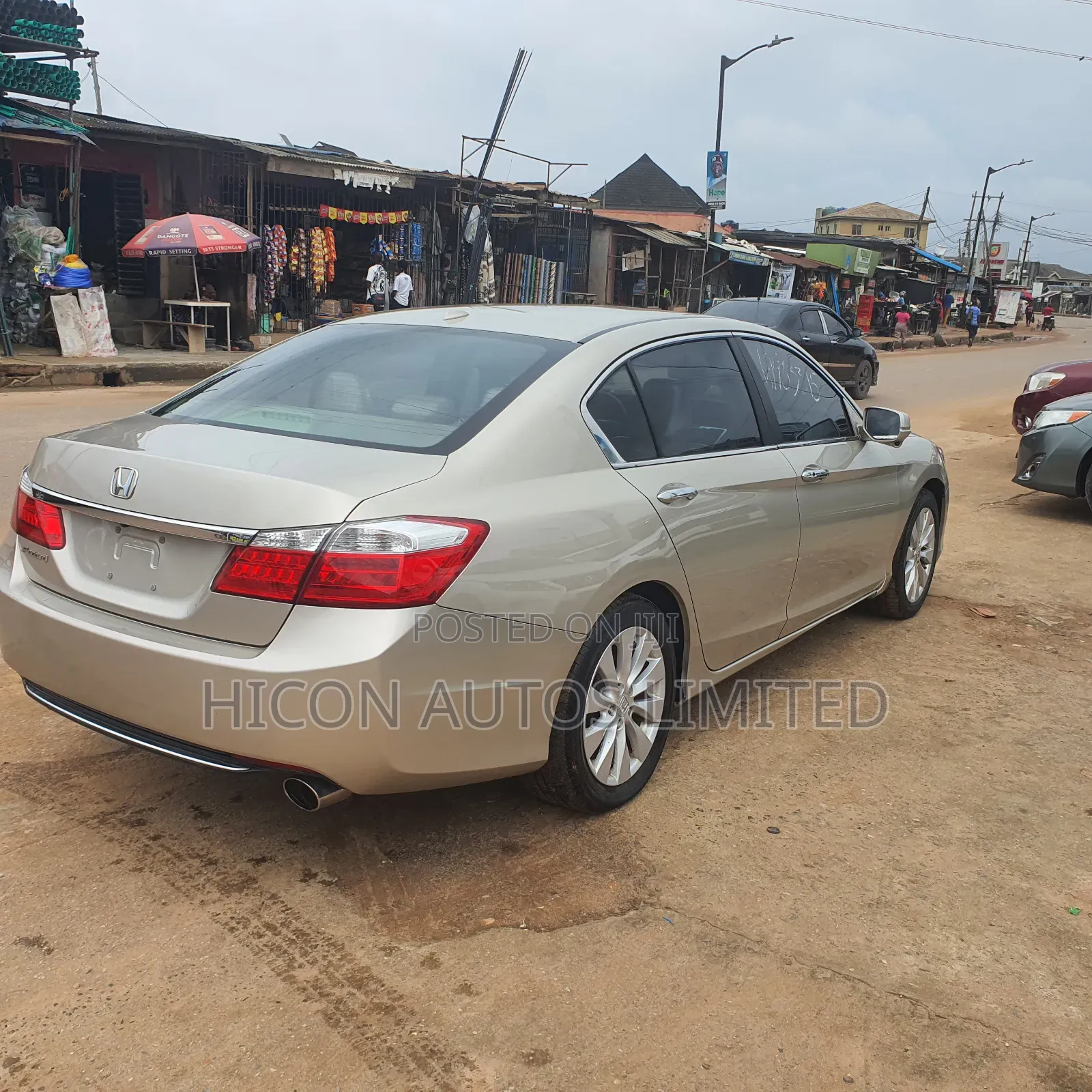 Honda Accord 2.2 DTEC Sedan Automatic 2012 Gold