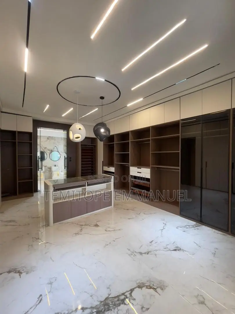 Furnished 3bdrm Duplex in Lekki Phase 1 for sale