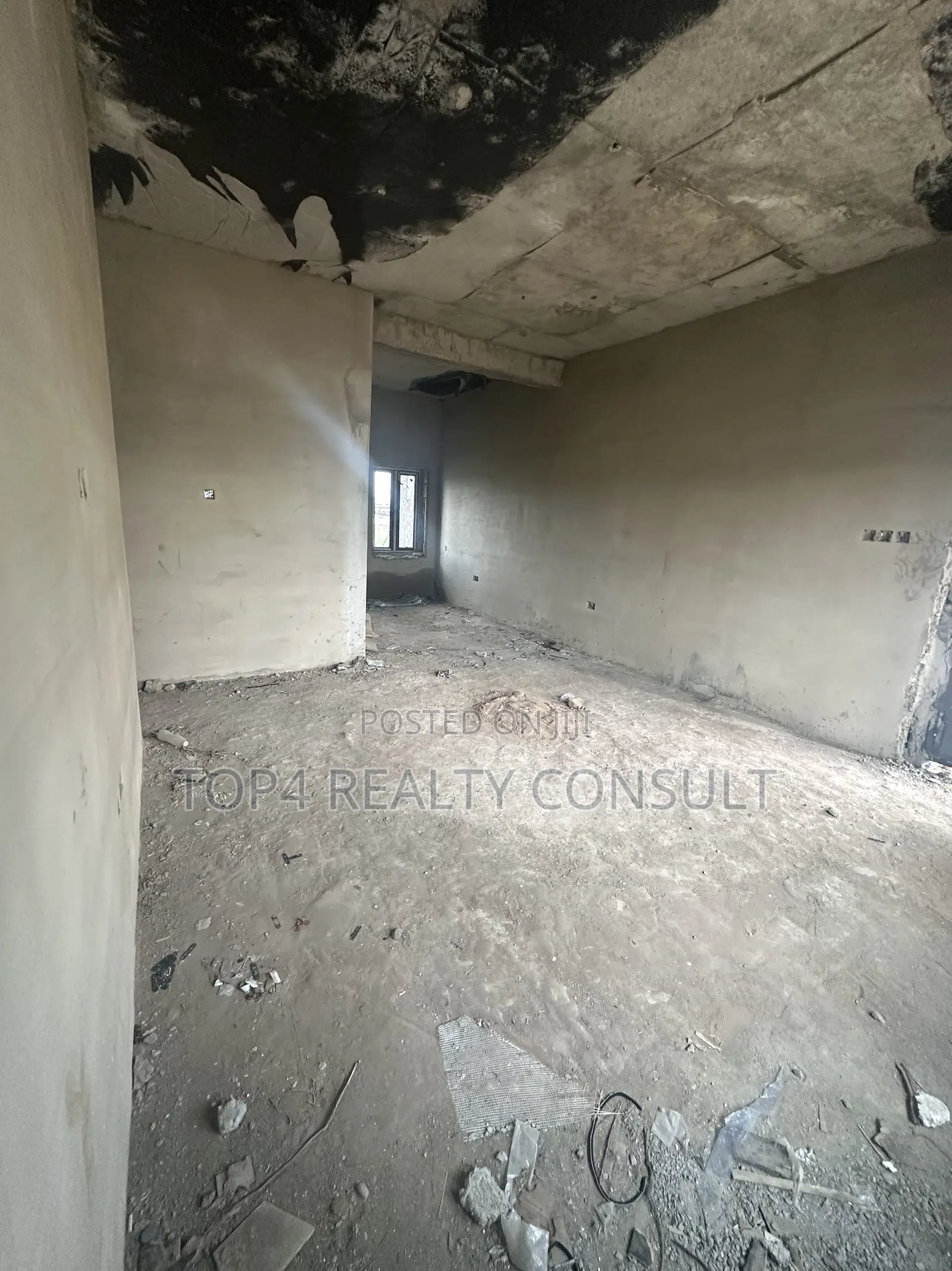2bdrm Block of Flats in Crescent Garden, Kuje for sale