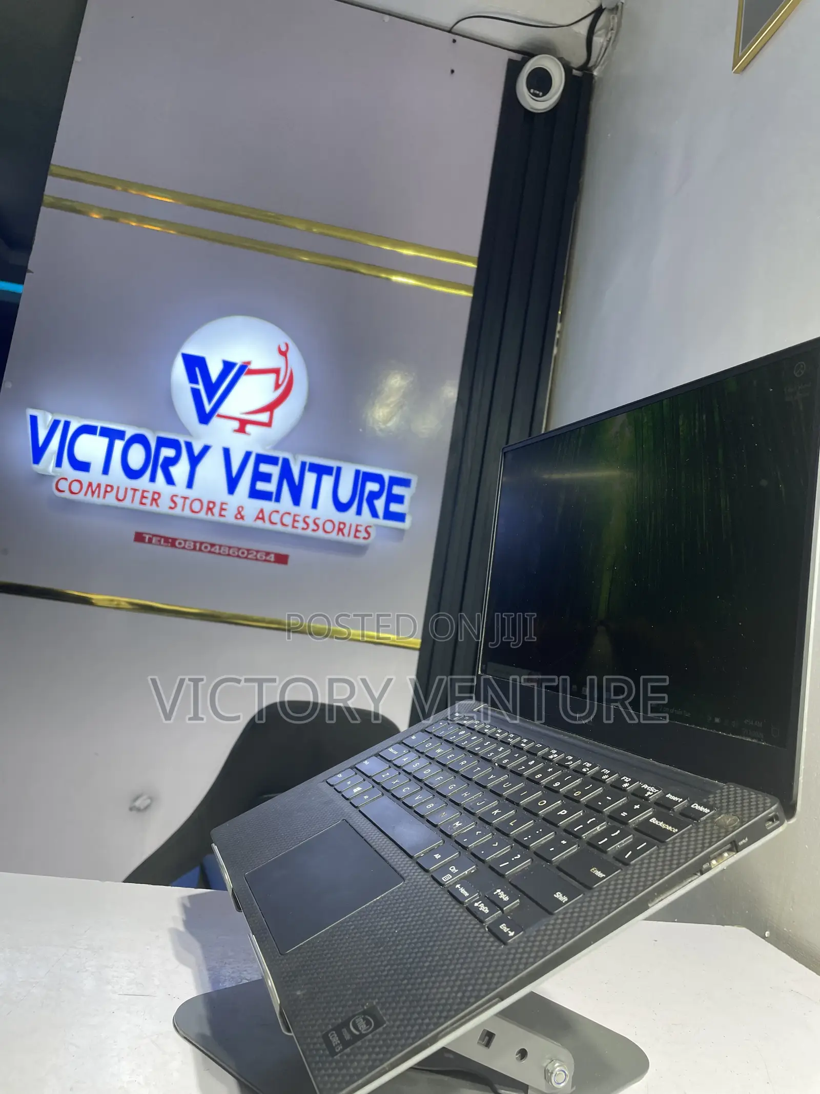 New Laptop Dell XPS 13 8GB Intel Core i5 SSD 256GB