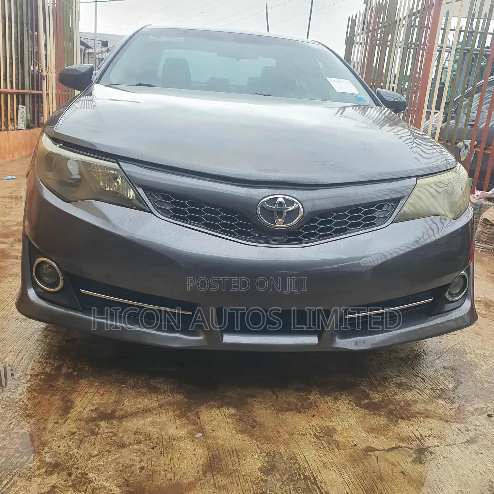 Toyota Camry 2014 Gray