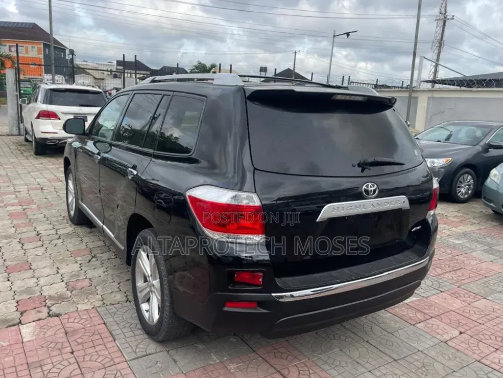 Toyota Highlander 2010 Black