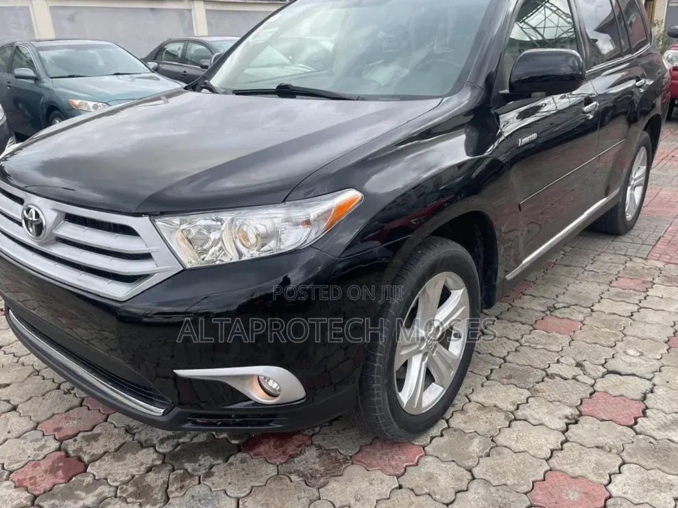 Toyota Highlander 2010 Black
