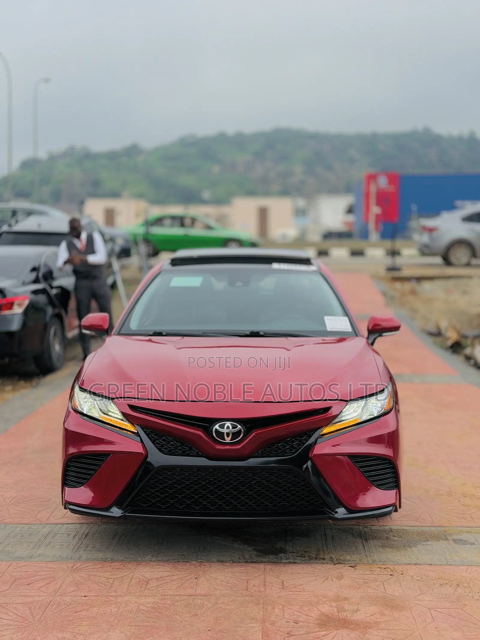 Toyota Camry 2021 Red