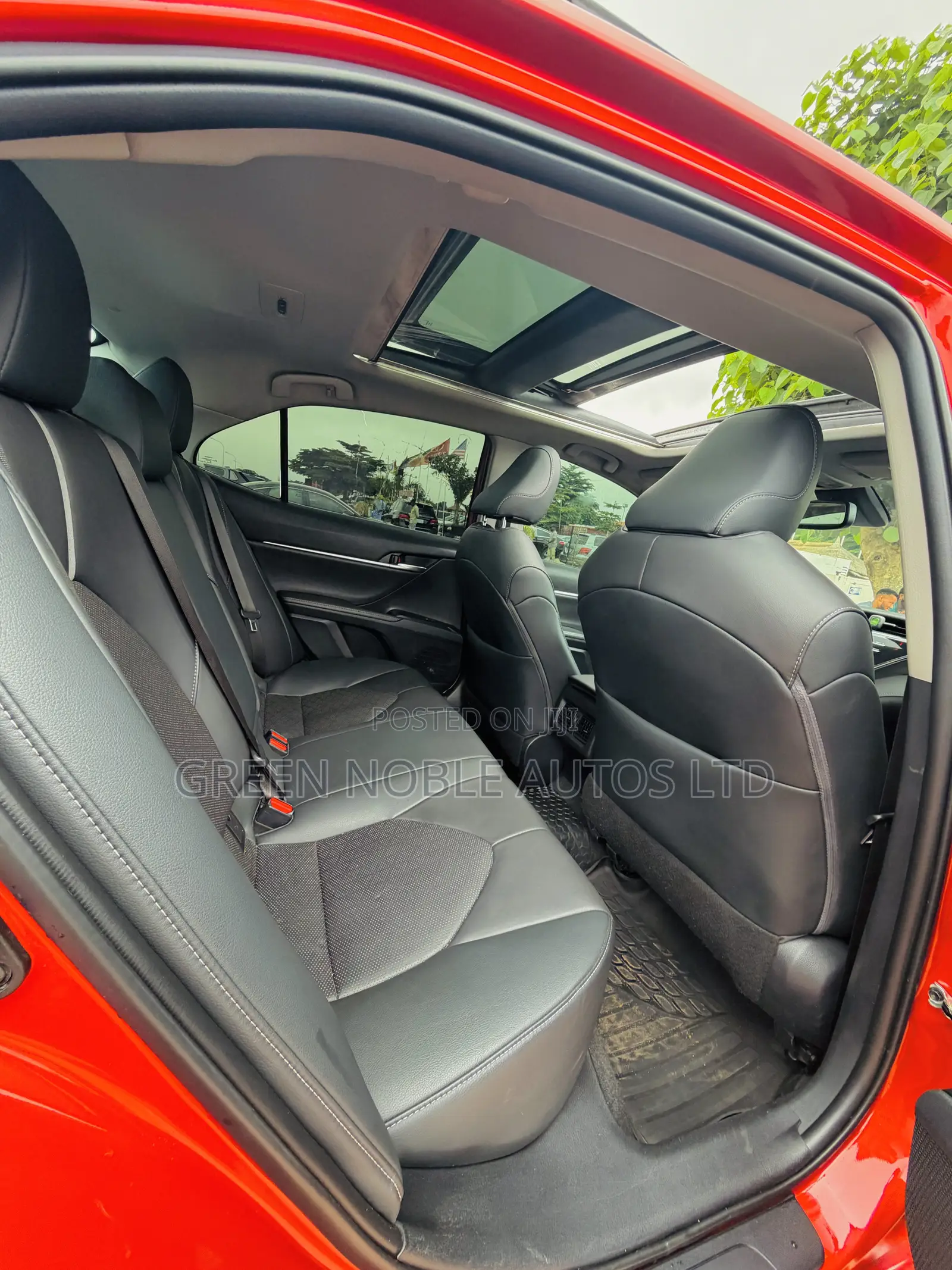 Toyota Camry 2021 Red