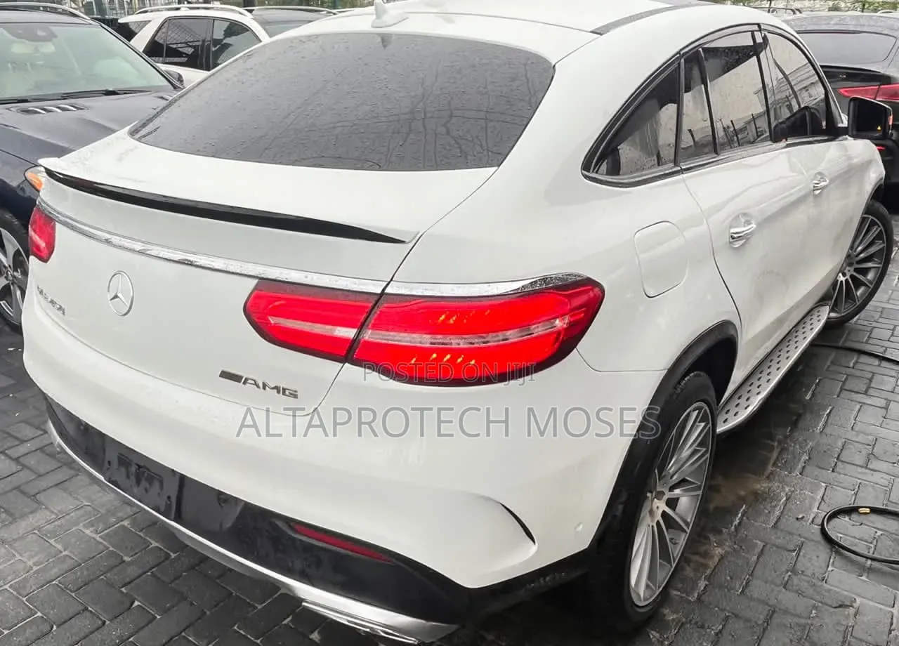 Mercedes-Benz GLE-Class 2016 White