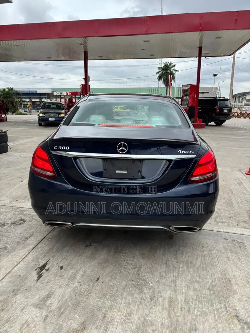 Mercedes-Benz C300 Sport 4Matic Sedan AWD (2.0L 4cyll 7A) 2016 Blue
