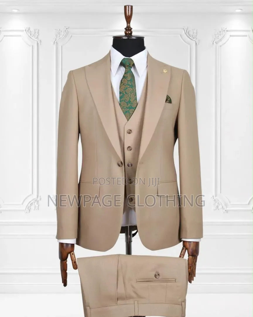 Designer Men's 3-Piece Suit – Elegant Formal Outfit