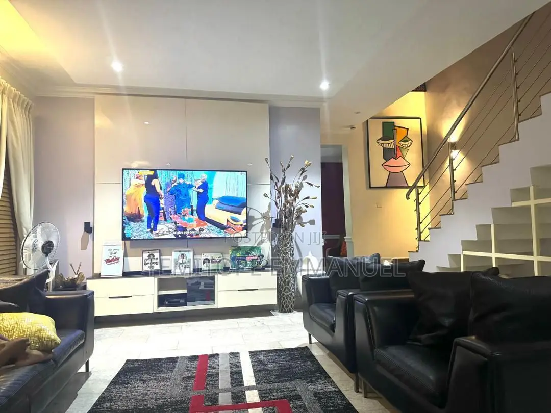 Furnished 5bdrm House in Lekki Phase 1 for sale