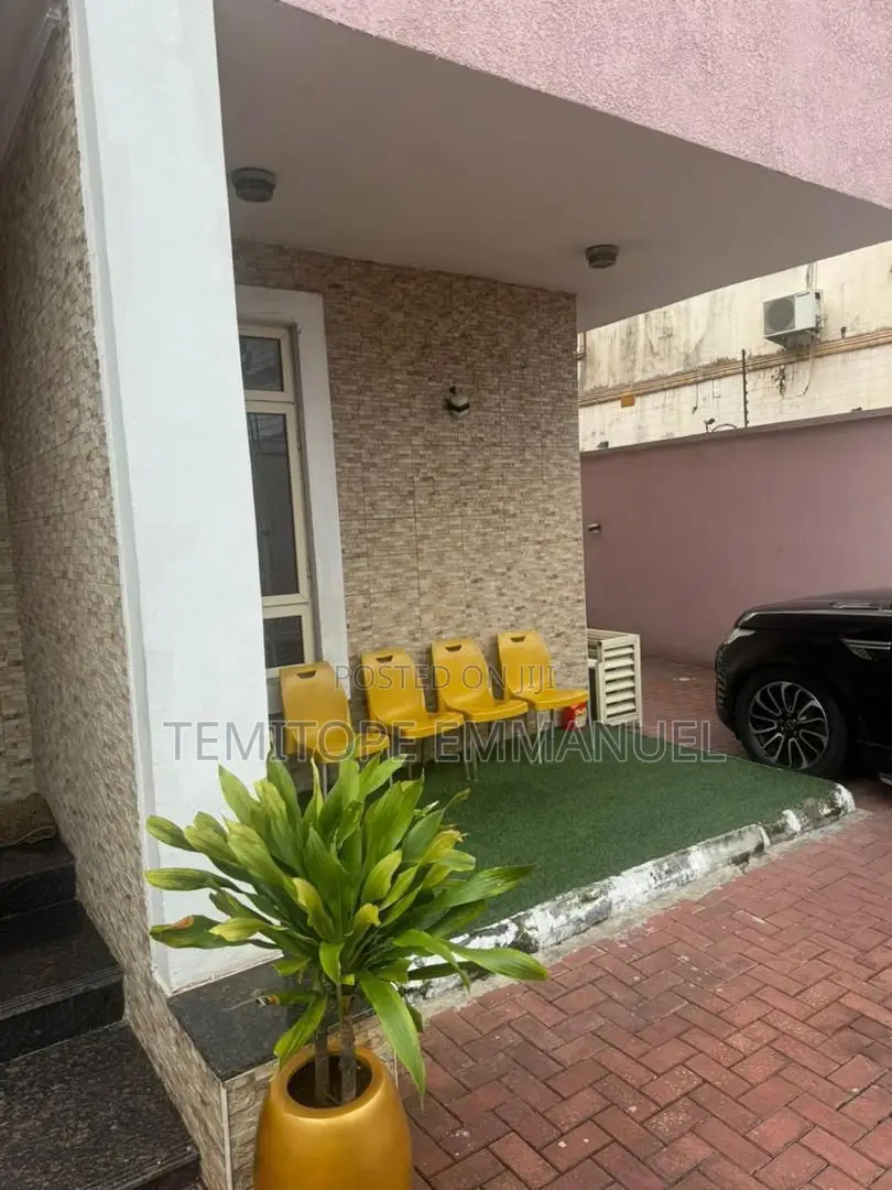Furnished 5bdrm House in Lekki Phase 1 for sale
