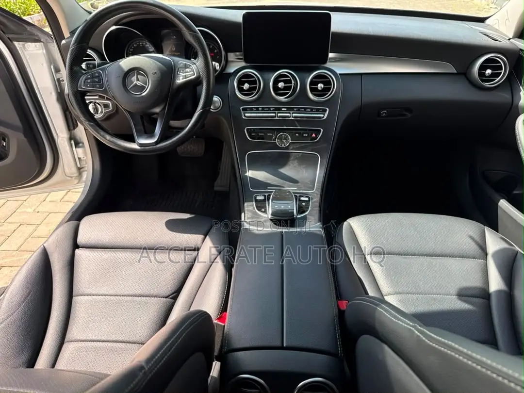Mercedes-Benz C300 Sport 4Matic Sedan AWD (2.0L 4cyl 7A) 2017 Silver