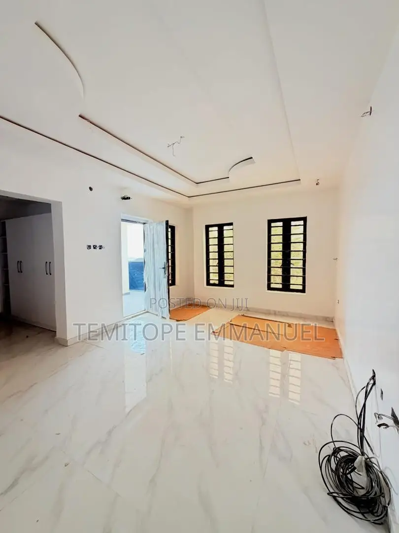 Furnished 4bdrm Duplex in Agege for sale