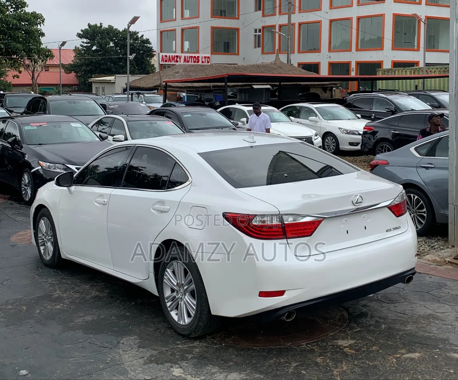 Lexus ES 2014 White