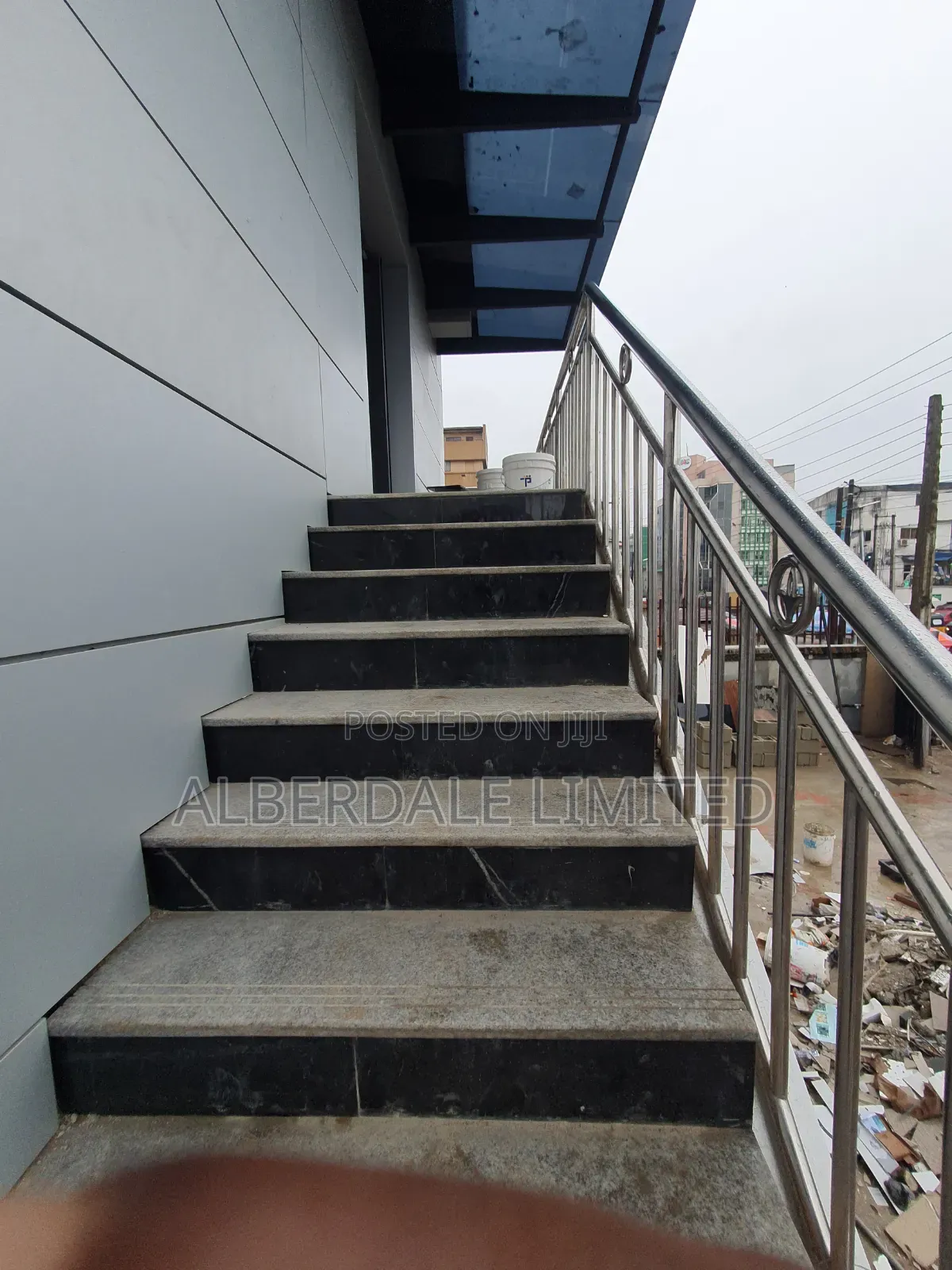 Commercial Building With 7 Floors