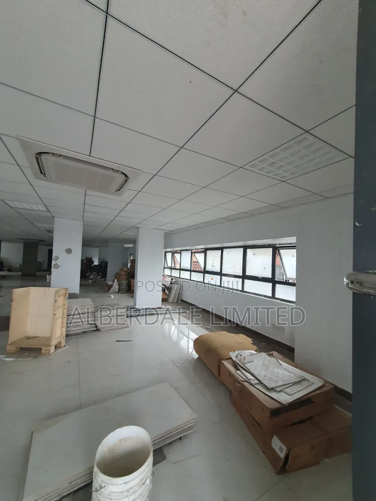 Commercial Building With 7 Floors