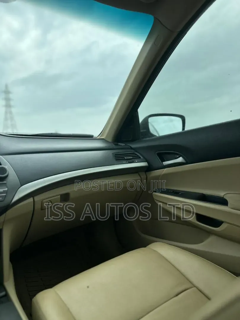 Honda Accord Sedan EX Automatic 2012 White