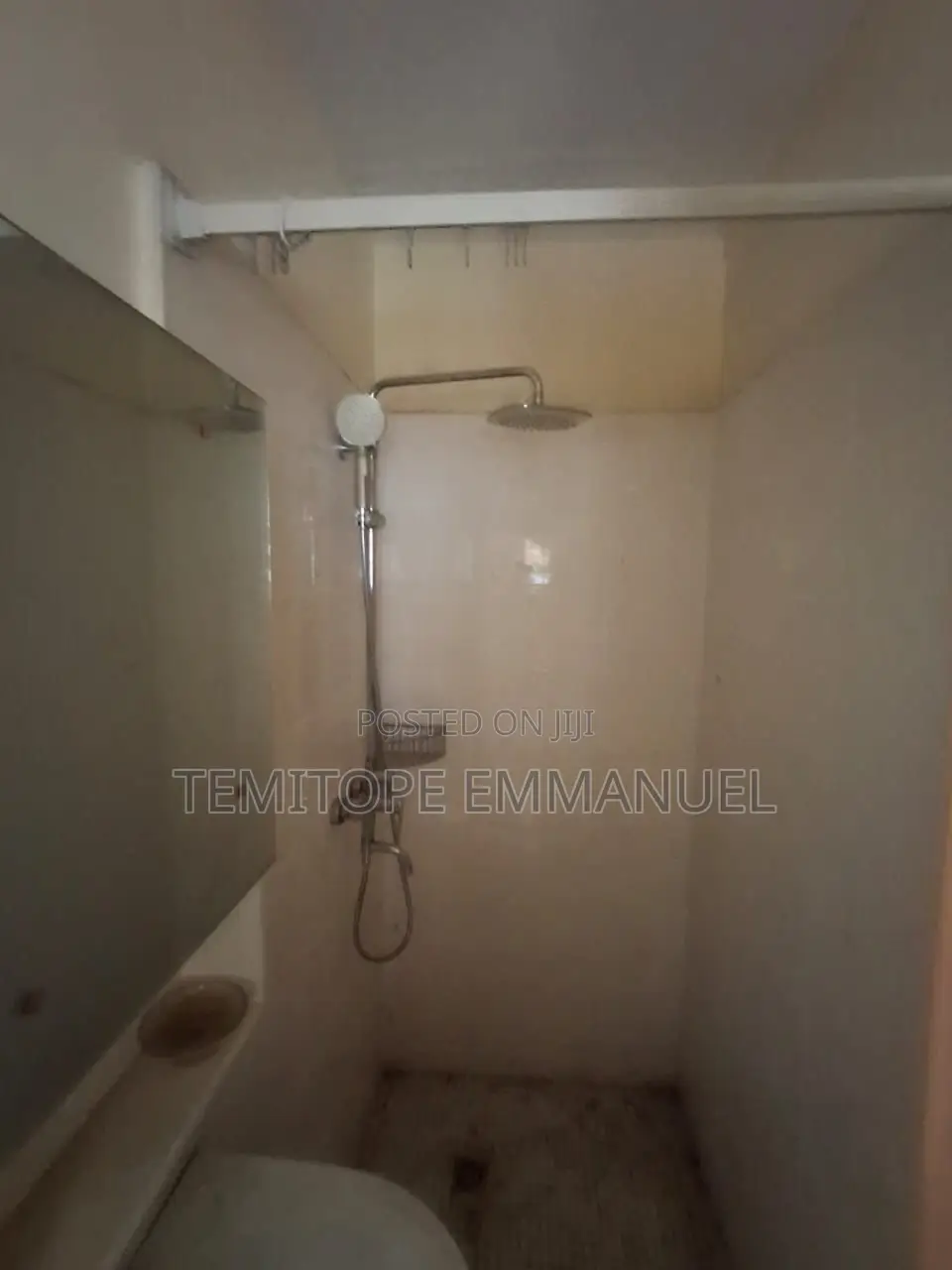 Furnished 3bdrm Apartment in Ipaja for sale