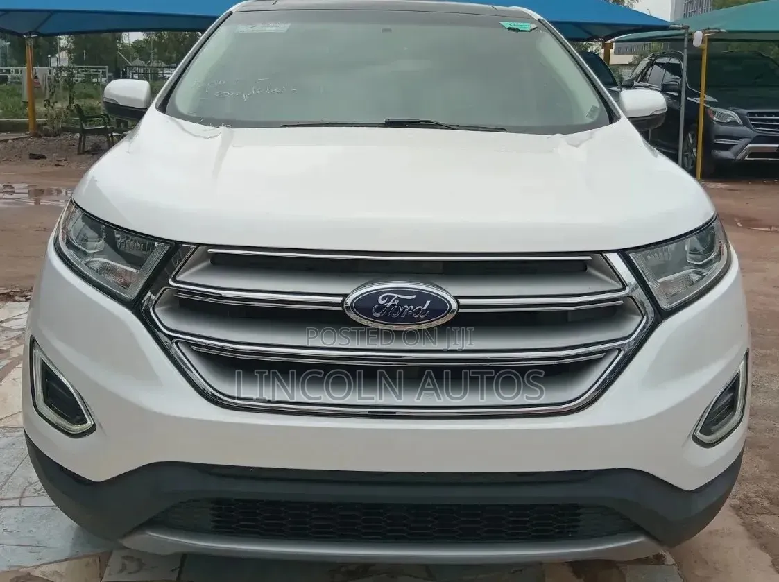 Ford Edge Titanium 4dr AWD 2017 Off white