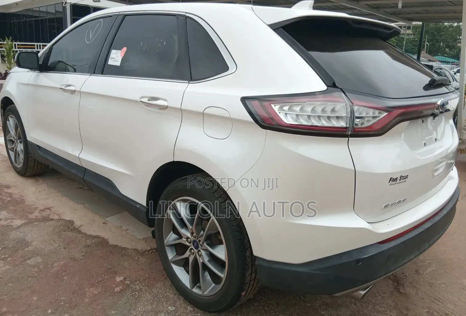 Ford Edge Titanium 4dr AWD 2017 Off white