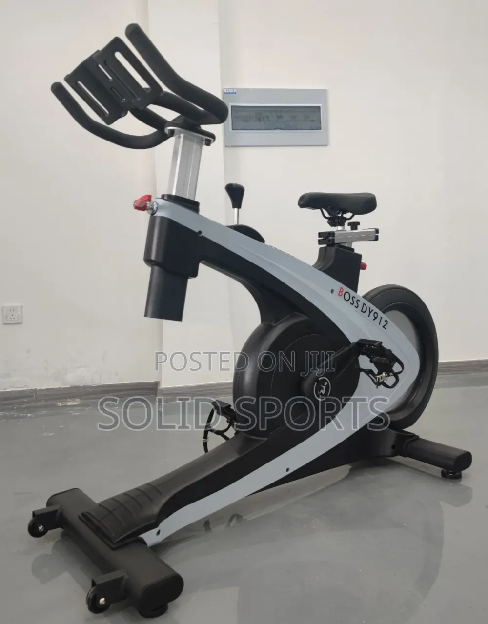 New Design Commercial Spinning Bike