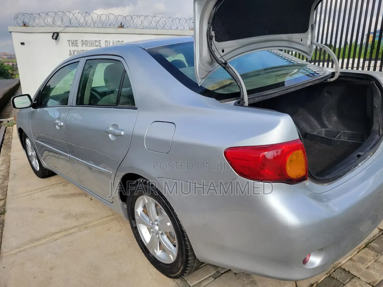 Toyota Corolla 2010 Silver