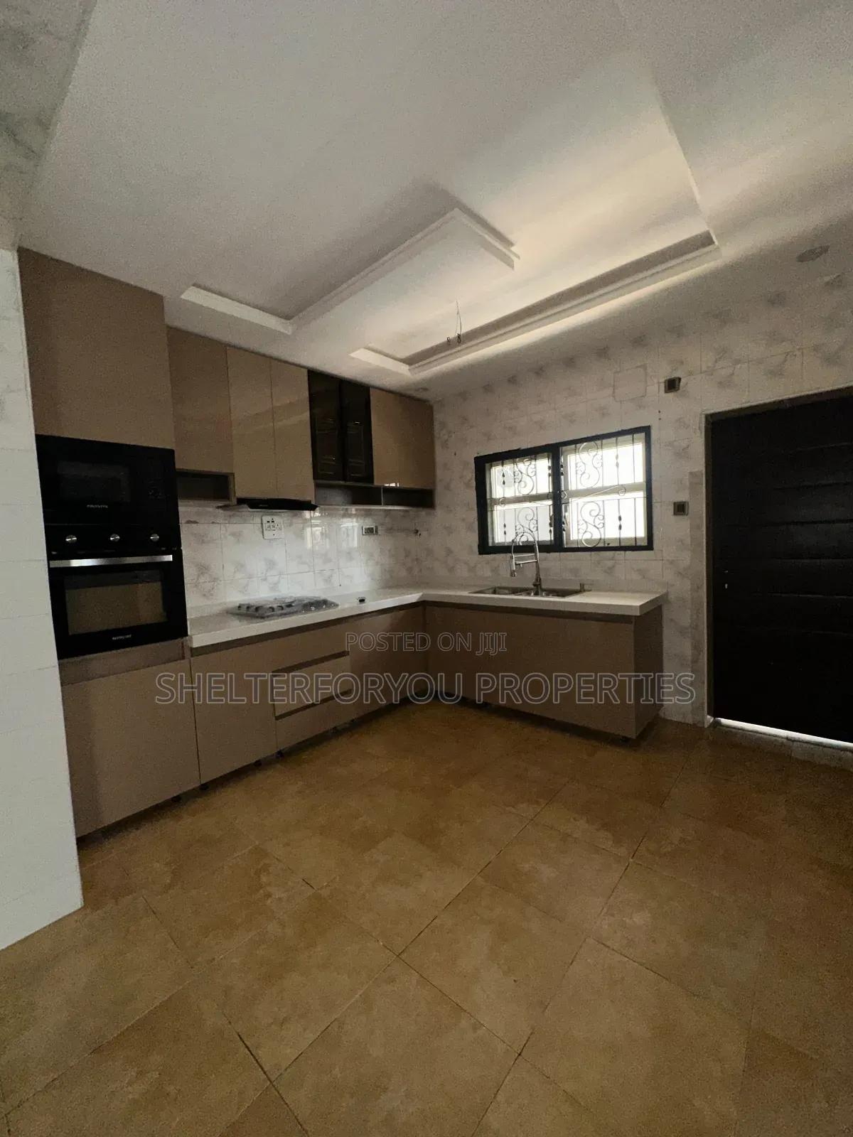 4bdrm House in Victoria Island Extension for sale